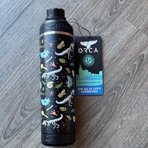 Orca Hydra 22oz Black Dinosaur Thermos